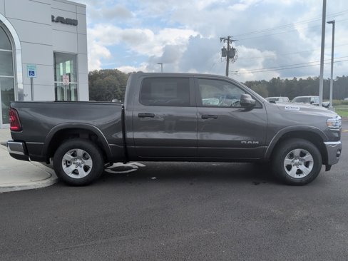 New 2025 RAM 1500 4x4 Crew Cab image 8