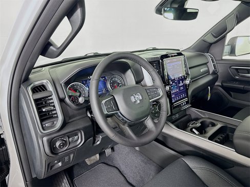 New 2026 RAM 1500 4x4 Crew Cab image 9
