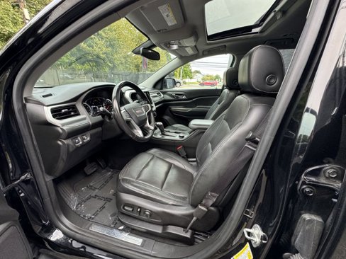 Used 2017 GMC Acadia SLT image 12