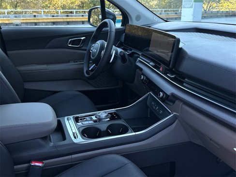 New 2026 Kia Carnival SX image 12