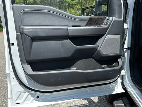 New 2025 Ford F350 Lariat w/ Lariat Ultimate Package image 10