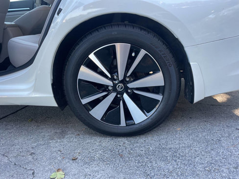 Used 2022 Nissan Altima 2.5 SV image 15