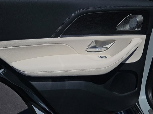 New 2026 Mercedes-Benz GLE 450 4MATIC image 16