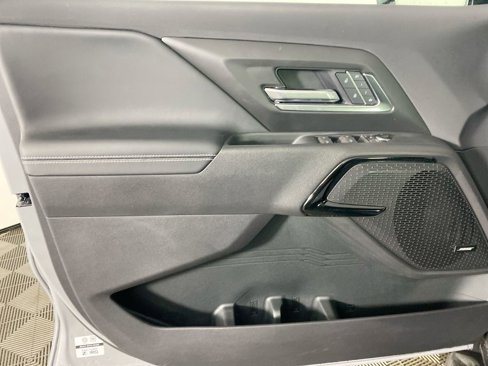 New 2025 Chevrolet Silverado EV LT image 22