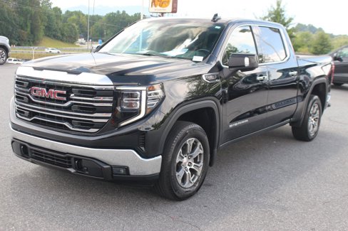 Used 2022 GMC Sierra 1500 SLT w/ SLT Convenience Package image 3