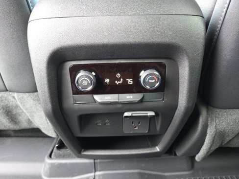 New 2026 Chevrolet Traverse Z71 w/ Enhanced Driving Package image 30