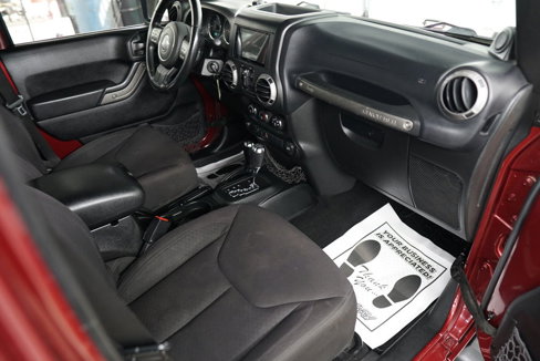 Used 2013 Jeep Wrangler Unlimited Sport image 37