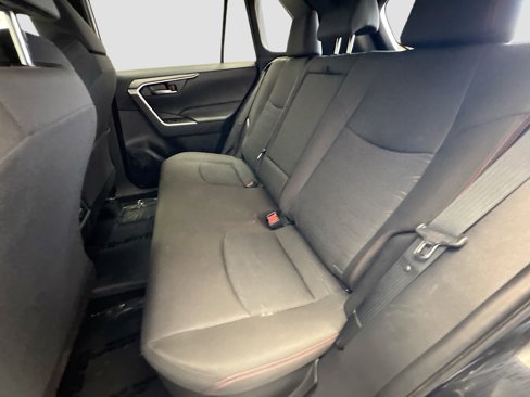 Used 2024 Toyota RAV4 SE image 14
