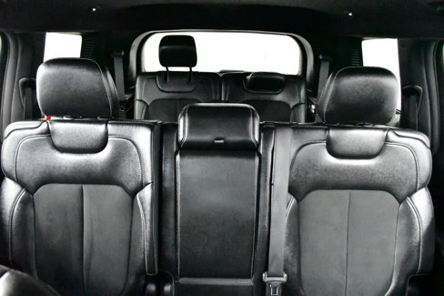 Used 2024 Jeep Grand Cherokee L Laredo image 18