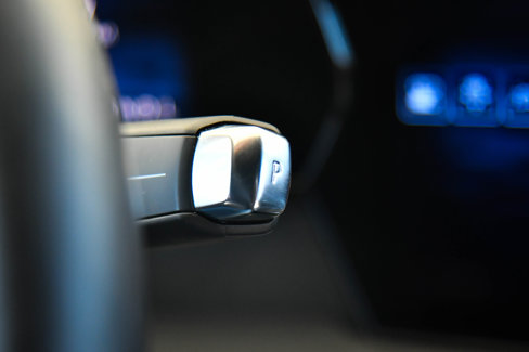 Used 2025 Chevrolet Traverse LT image 31