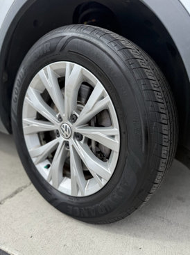 Used 2020 Volkswagen Tiguan S image 8