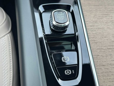 New 2026 Volvo XC60 B5 Plus w/ Protection Package Premier image 35