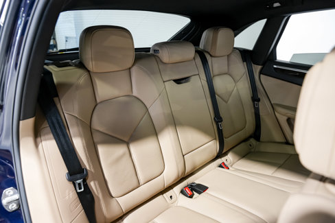 Used 2023 Porsche Macan S image 35