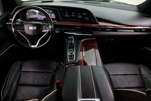Used 2021 Cadillac Escalade ESV Premium Luxury image 23