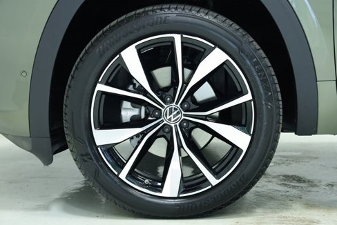New 2025 Volkswagen Atlas SEL Premium R-Line image 7