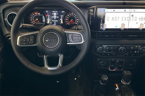 New 2025 Jeep Wrangler Sahara image 17