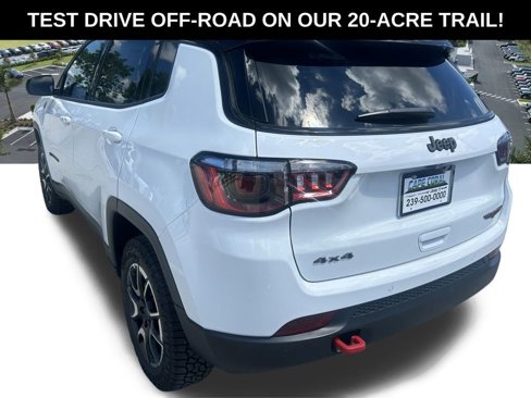 New 2025 Jeep Compass Trailhawk image 6