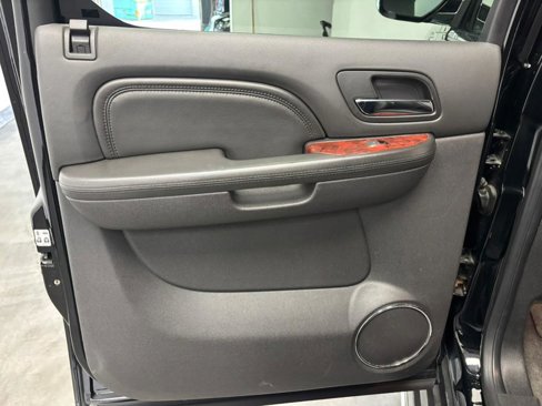 Used 2013 Cadillac Escalade EXT Luxury image 30
