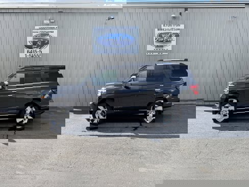 Used 2024 Ford Expedition Platinum image 1