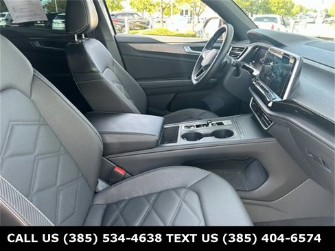 Used 2024 Volkswagen Atlas Cross Sport SE image 33