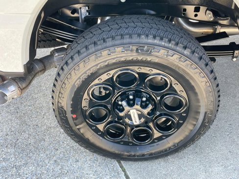 New 2025 Ford F350 Lariat image 11