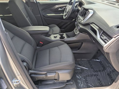 Used 2024 GMC Terrain SLE image 31
