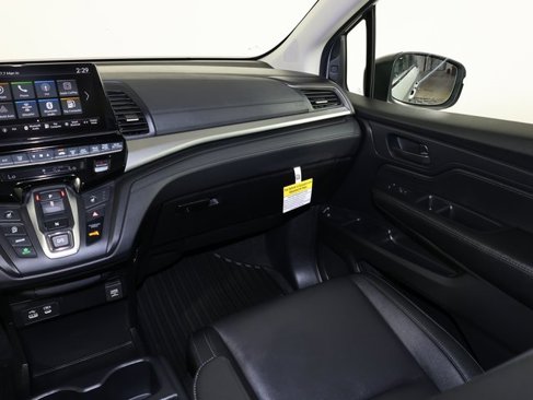 New 2026 Honda Odyssey EX-L image 9
