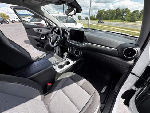 Used 2023 Chevrolet Blazer LT w/ Convenience Package image 11