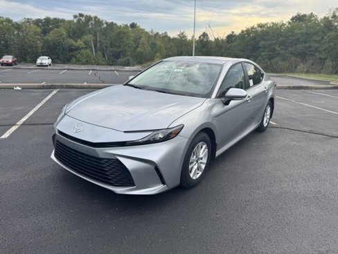 New 2026 Toyota Camry LE image 7