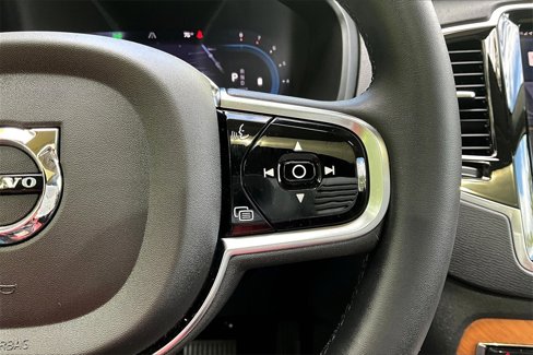 Certified 2024 Volvo XC90 B6 Plus w/ Protection Package Premier image 11