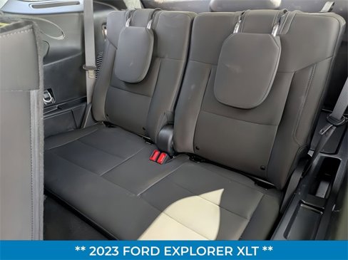 Certified 2023 Ford Explorer XLT image 24