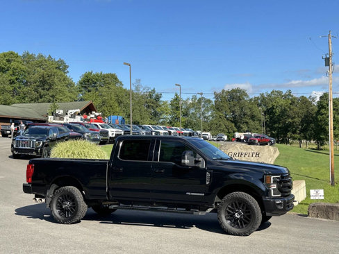Used 2021 Ford F250 Lariat image 2