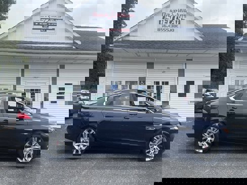 Used 2016 Jaguar XF Premium image 9