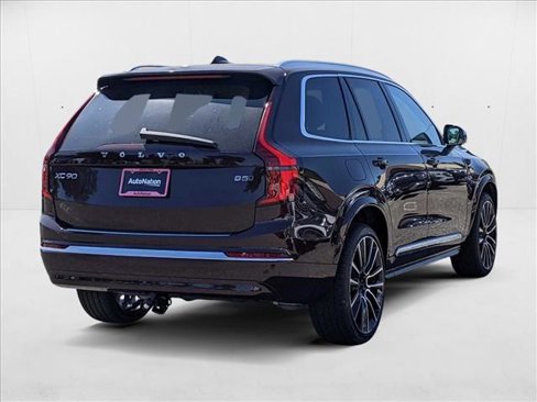 New 2025 Volvo XC90 B5 Ultra w/ Lounge Package image 2