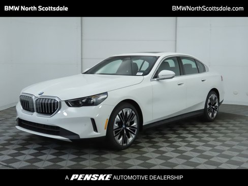 Used 2025 BMW 530i image 1