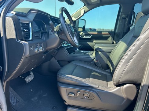 Used 2024 GMC Sierra 2500 Denali w/ Denali Reserve Package image 9
