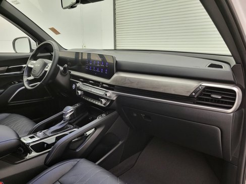 Used 2025 Kia Telluride EX X-Line image 44
