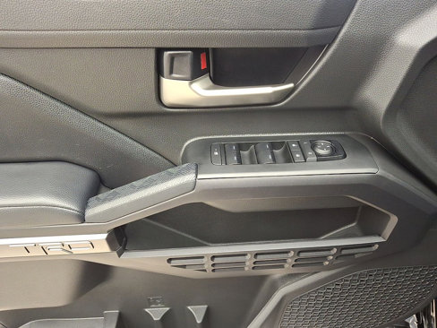 Used 2024 Toyota Tacoma TRD Sport image 10