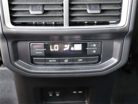 New 2025 Volkswagen Atlas Peak Edition SE image 20