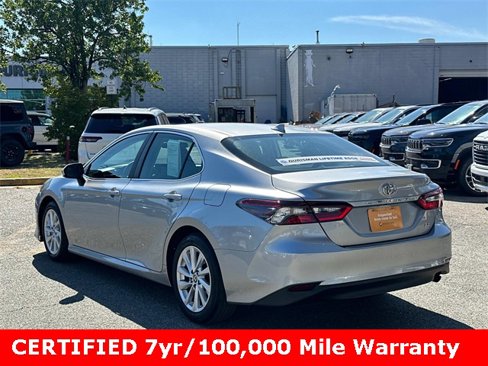 Used 2023 Toyota Camry LE image 4