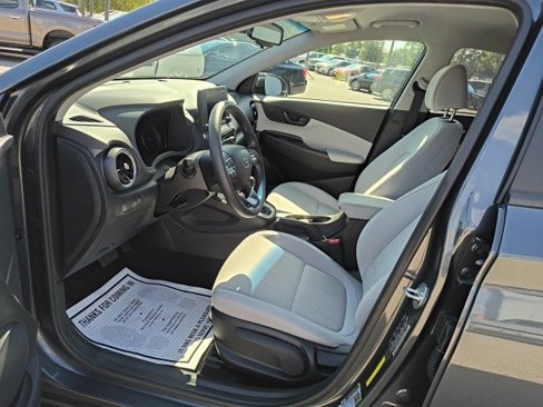 Used 2022 Hyundai Kona SEL w/ Cargo Package image 11