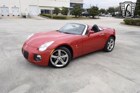 Used 2007 Pontiac Solstice GXP w/ Premium Package image 3