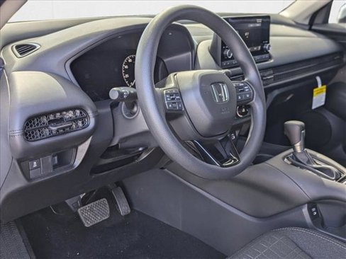 New 2025 Honda HR-V LX image 3