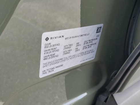 Used 2022 Rivian R1T Launch Edition image 27