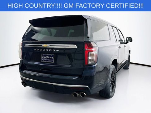 Used 2023 Chevrolet Suburban High Country image 7