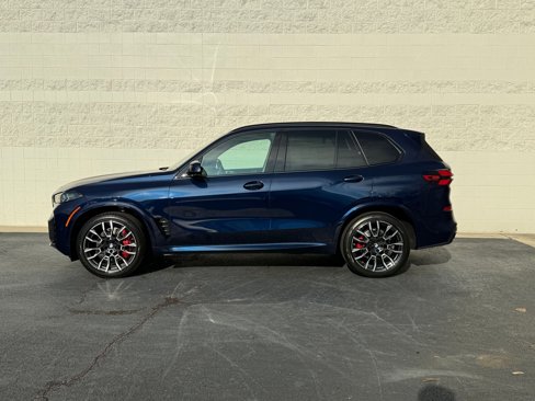 New 2026 BMW X5 sDrive40i w/ M Sport Package image 2