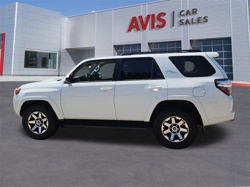 Used 2024 Toyota 4Runner TRD Off-Road image 10