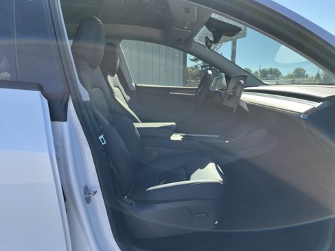 Used 2025 Tesla Model Y Performance image 28