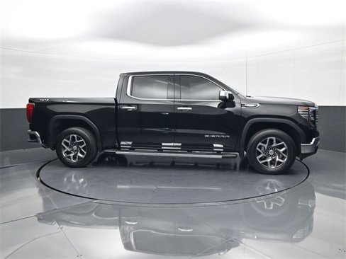 Used 2023 GMC Sierra 1500 SLT w/ SLT Premium Package image 4