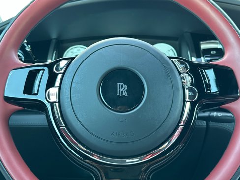 Used 2019 Rolls-Royce Wraith image 25